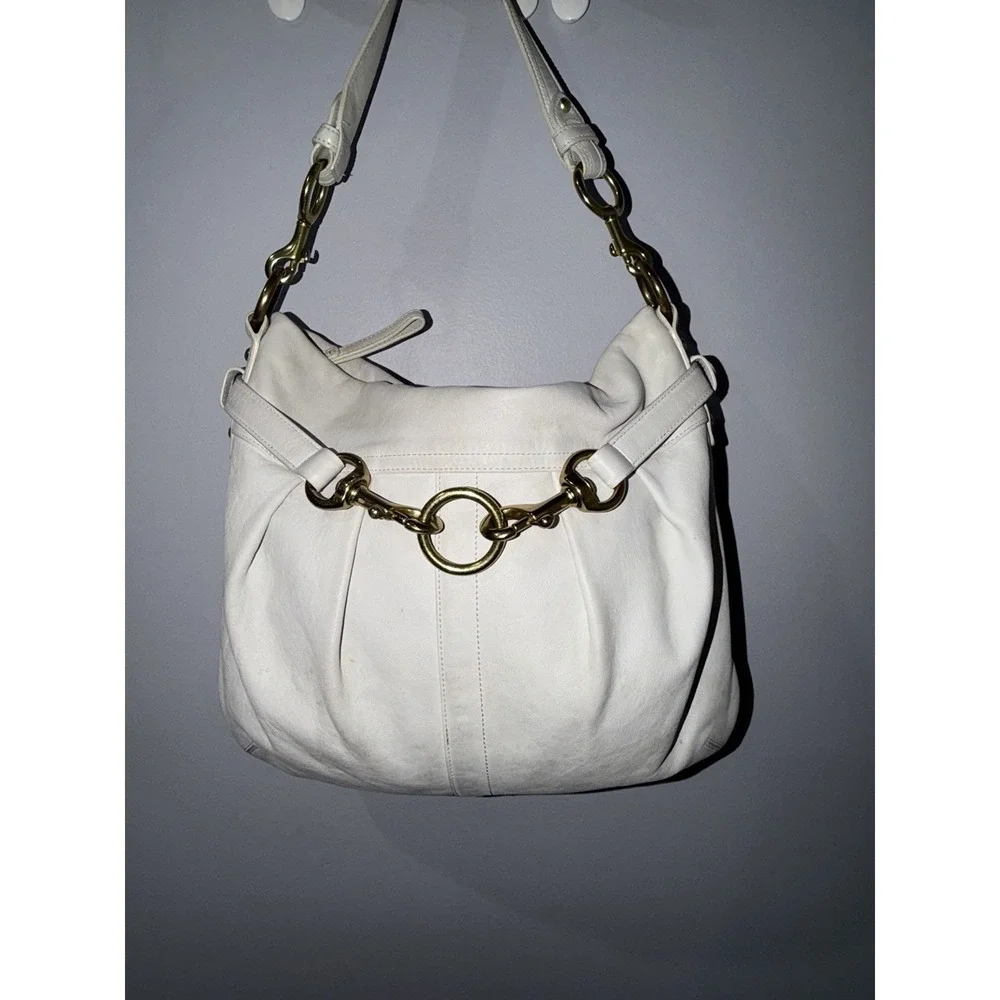 COACH Hampton White, Hobo Bag With Gold Hardware Tone Purse Shoulder Bag‎ 8B15 F